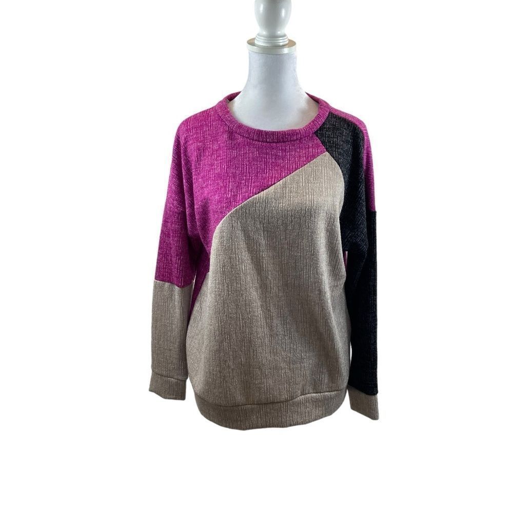 Brand new with‎ Tags 1.4.3. Story by Line Up Color Block Blouse Size Small